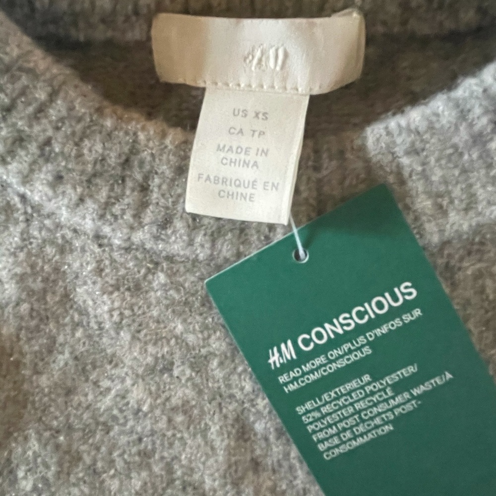 HM sweater. - Picture 2 of 4